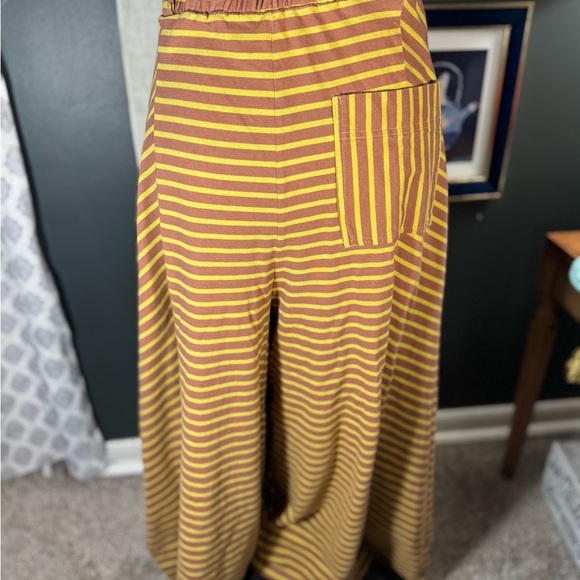 Free People Striped Two-Piece Set – Tank & Wide-Leg Pants – Mustard/Rust XL - Picture 5 of 6